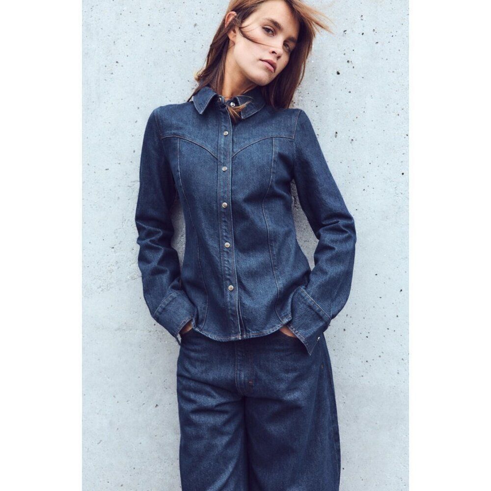Zara Womens Button Up Top Jean shirt S Blue Denim Western Snap 1300/965 NWOT